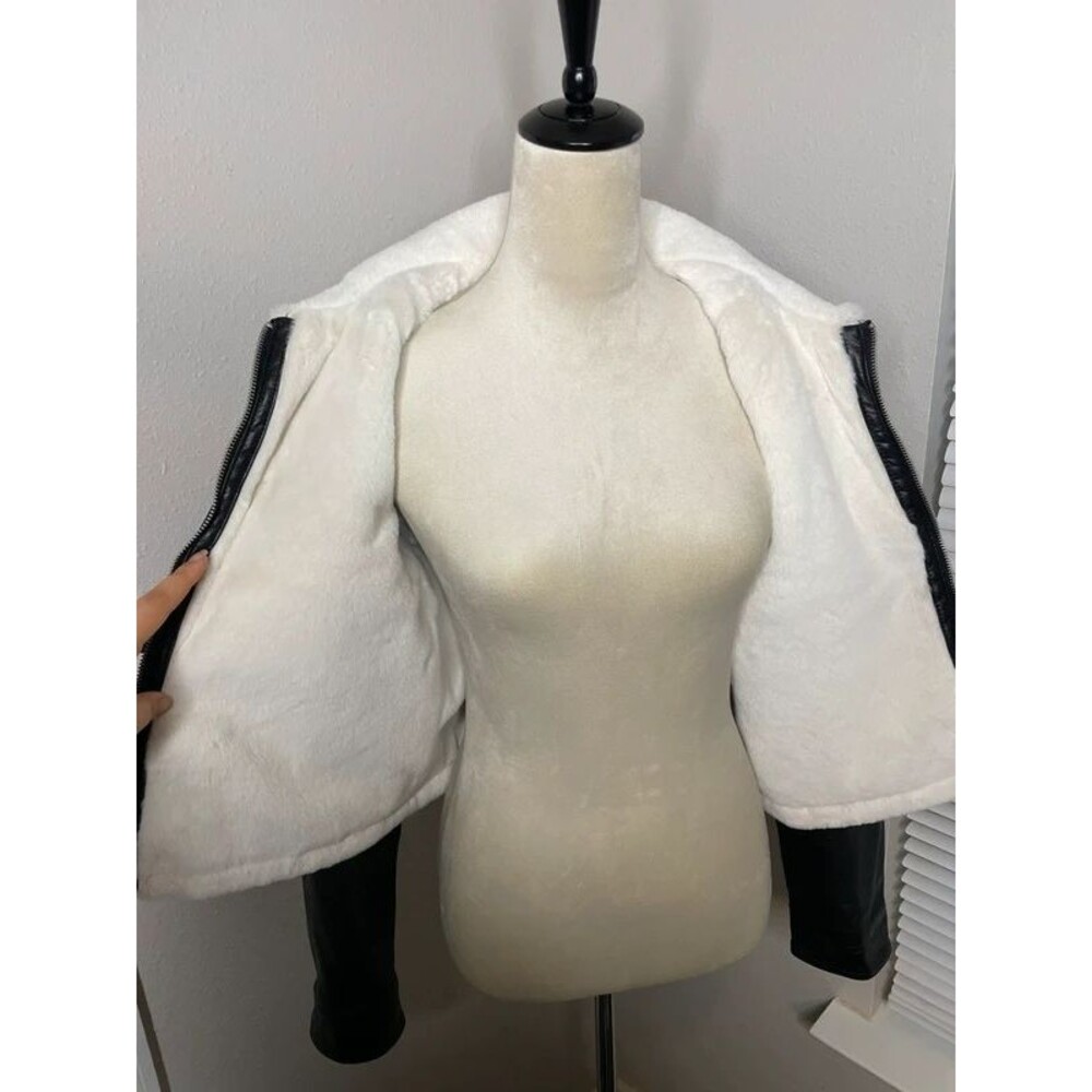Hollister Black Faux Leather Aviator Jacket White Faux Fur Shearling Size Small - Picture 3 of 9